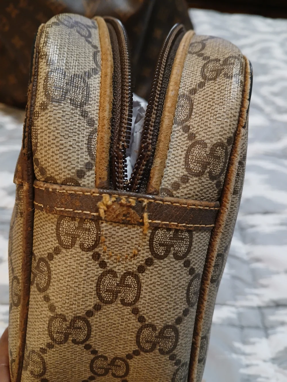 Gucci Tan Brown GG Supreme Canvas  Toiletry Case